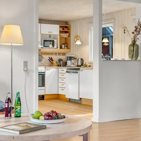 Feriehus Amazing In Idestrup With Kitchen *