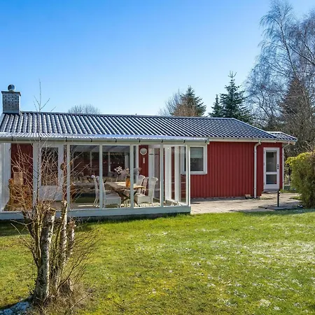 Feriehus Amazing In Idestrup With Kitchen