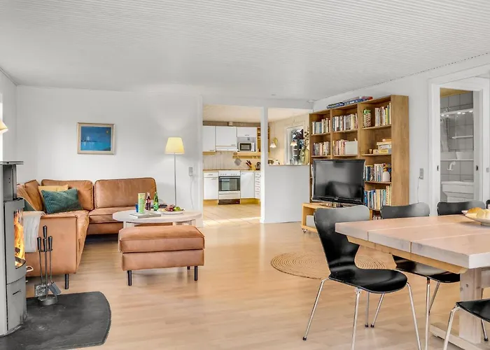 Casa vacanze Amazing In Idestrup With Kitchen